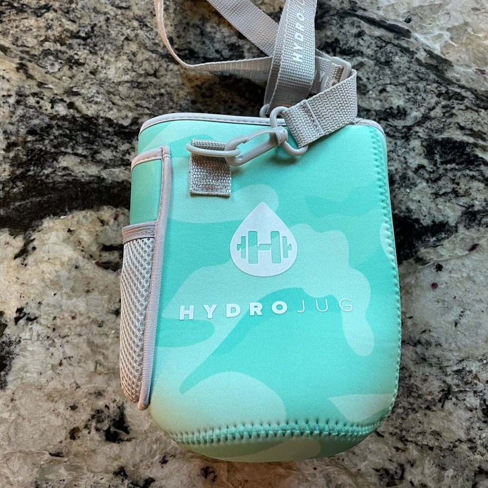 Hydrojug mint Camo sleeve